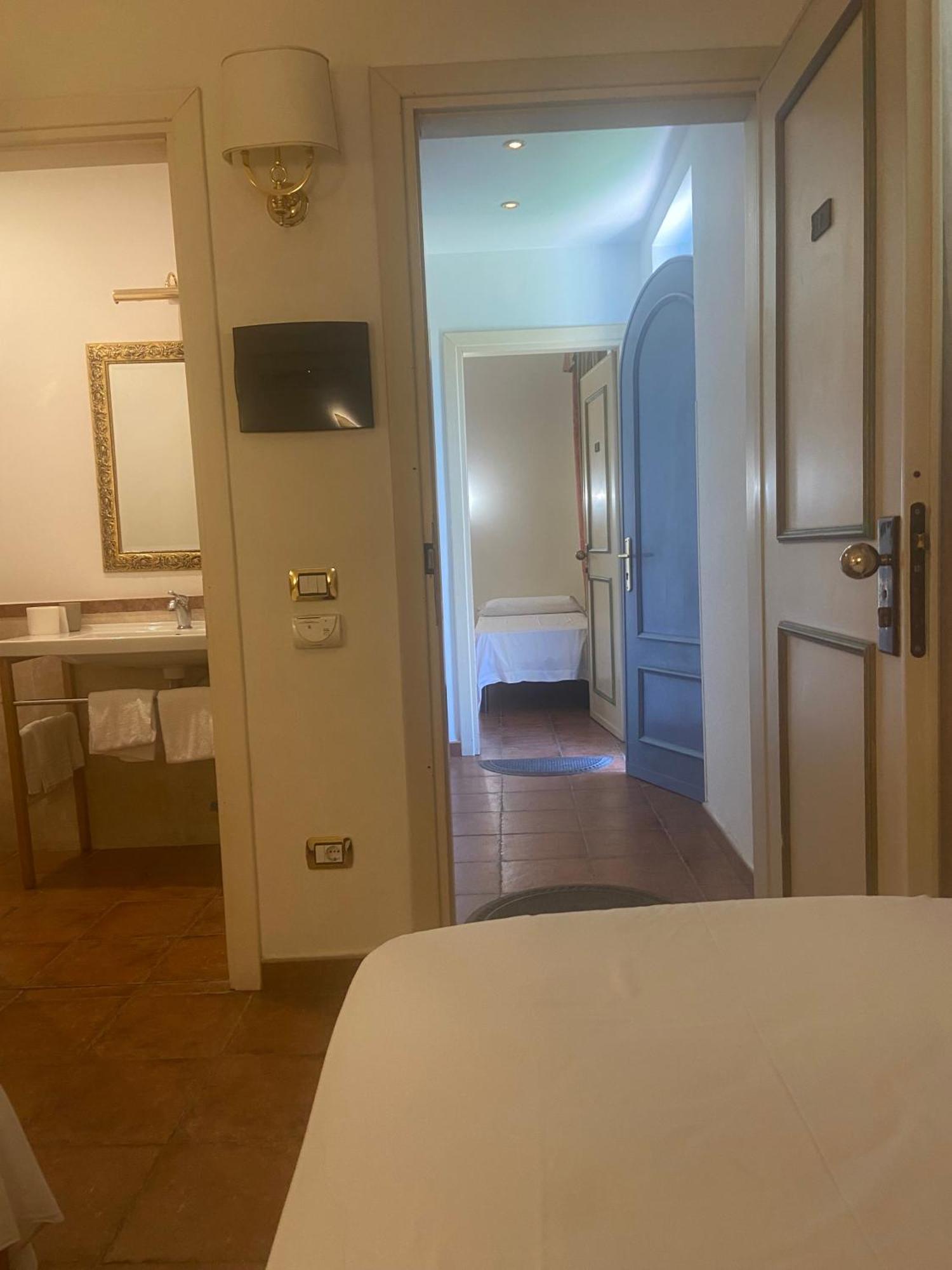 Hotel Quadrifoglio By Mancini Roma Exterior foto